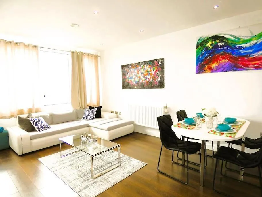 Apartment Cc Home Of London United Kingdom